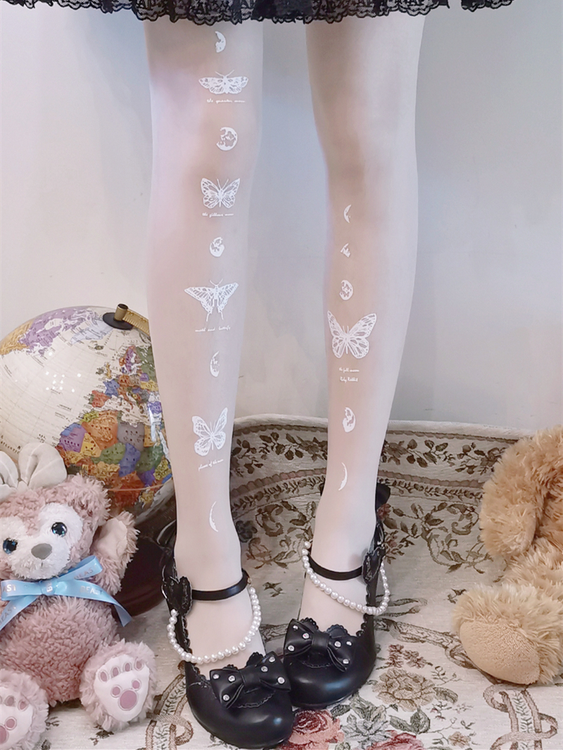 Lolita cute and kawaii socks, tights, stockings and winter leg warmers.