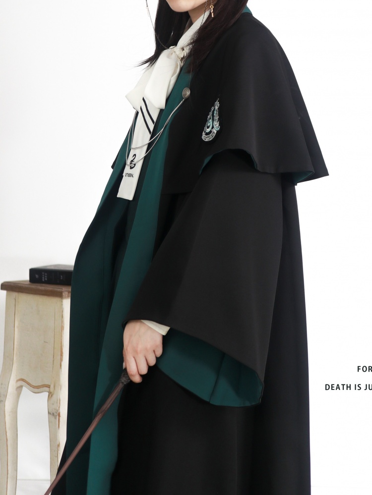 Costume noir sorcier cape et cravate, serpentard > JAPAN ATTITUDE -  VETCOS259