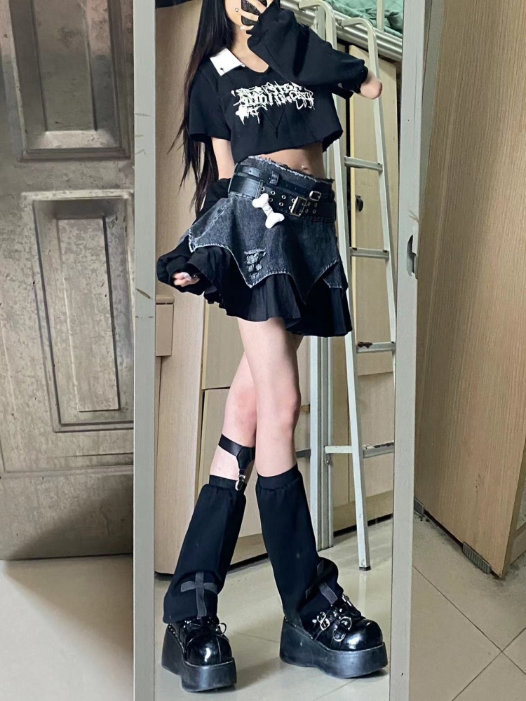 Bone Decorated Black Short Skirt with Black Belts