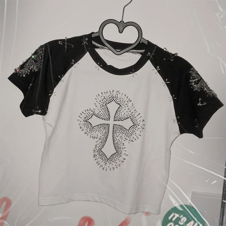 Black and White Y2K Rhinestone Cross T-shirt
