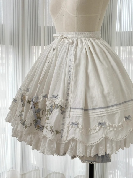 [£50.42]White and Blue Floral Embroidery Lolita Skirt