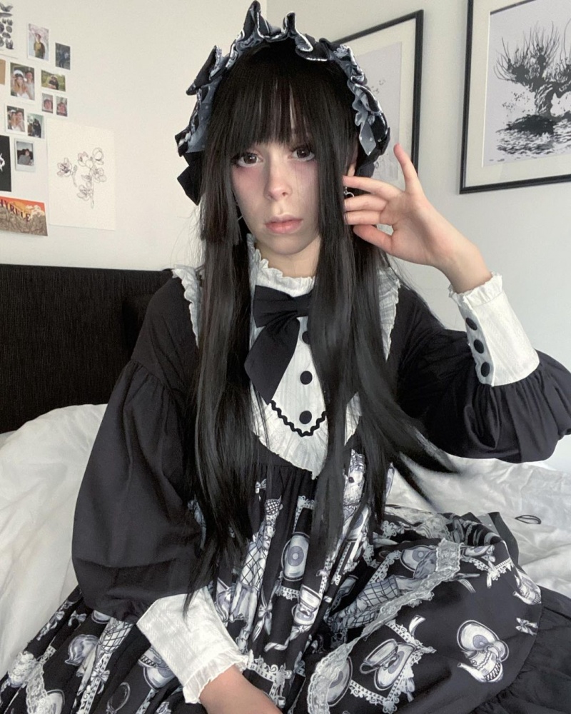 Devilinspired - Gothic Lolita dress with wolf 🐺 and rabbit