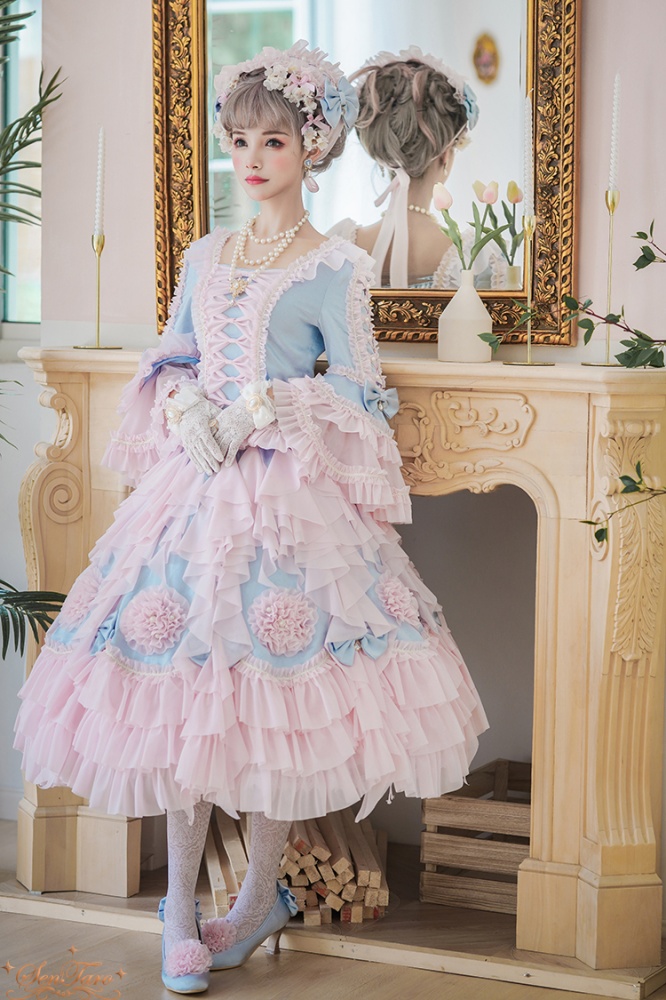 Snow Ear Rococo Style Blouse and Skirt