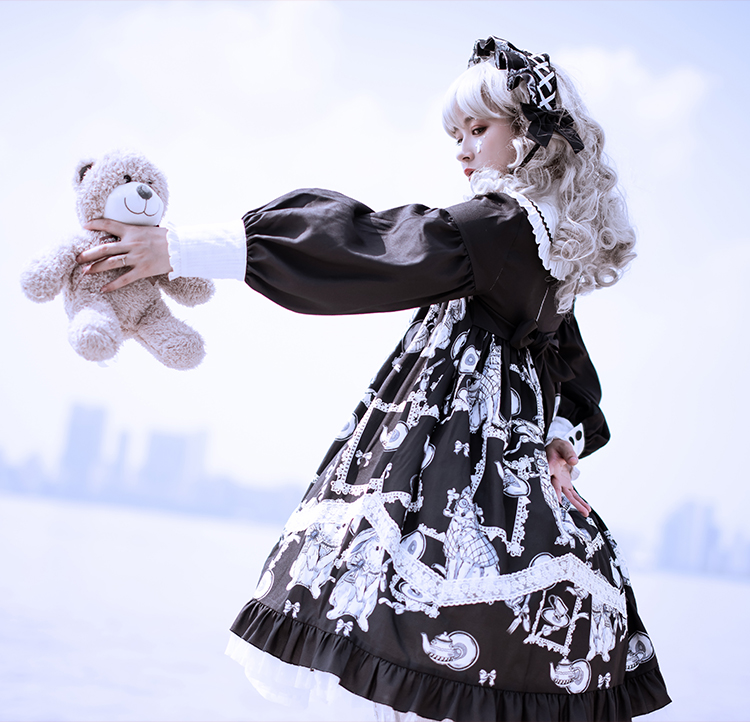 Devilinspired - Gothic Lolita dress with wolf 🐺 and rabbit