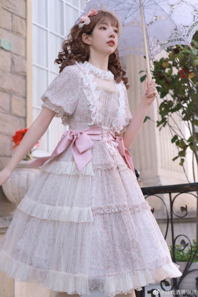 Love Cherry Blossoms Floral Print Square Neckline Tiered Skirt and ...