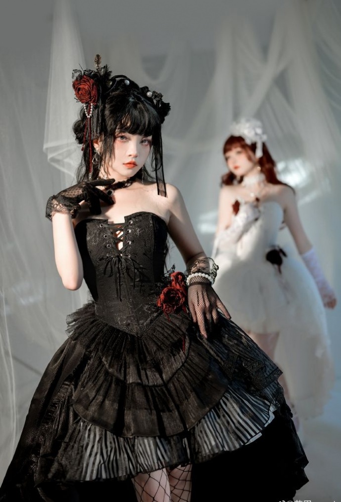 Black Gothic Lolita Full Set- Lace-up Neckline Corset + High-low Ruffle ...
