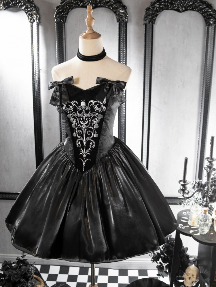 Lily of The Valley Manor Color Black Embroidery Bodice Sweetheart Neckline Strapless Lolita JSK