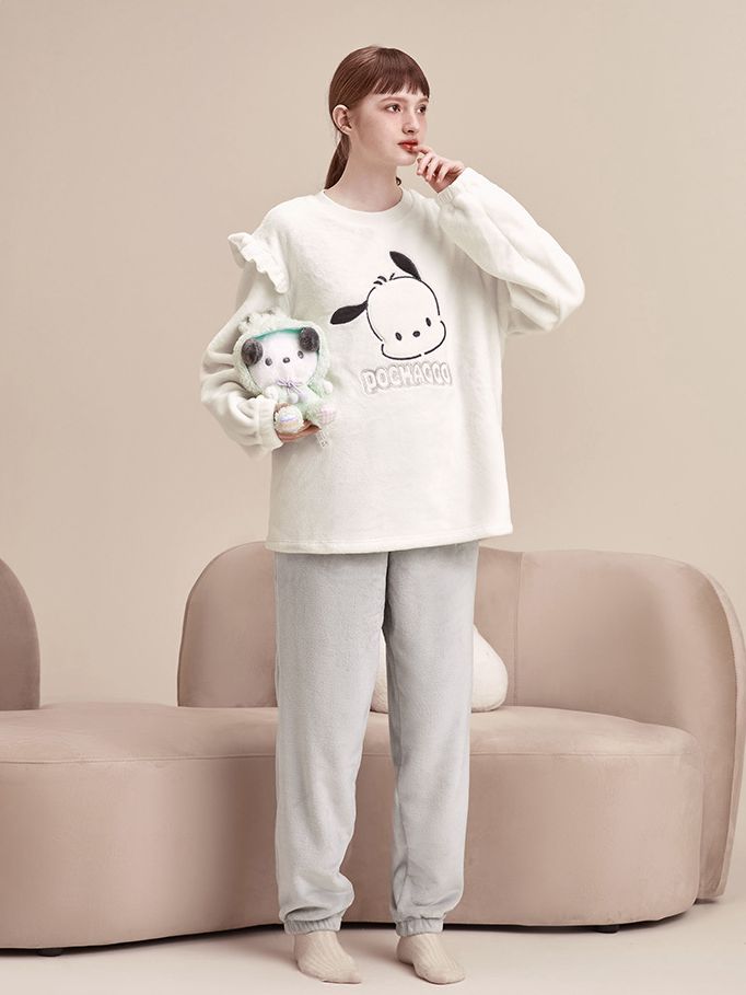 Sanrio Authorized Pochacco Embroidery Pajama Set
