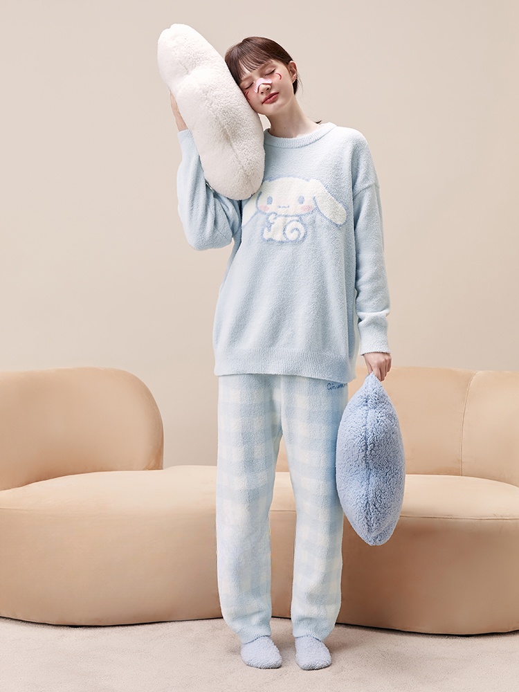 Sanrio Authorized Cinnamoroll Pattern Top ＆ Plaid Pants Pajama Set