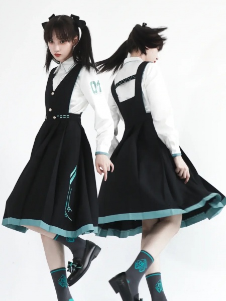 [$54.75]Hatsune Miku Collab Pleated Skirt Black Overalls Free Miku Brooch