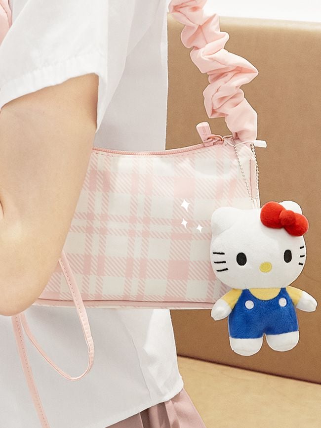Hello Kitty Pink Cake Large Messenger Bag (14) 