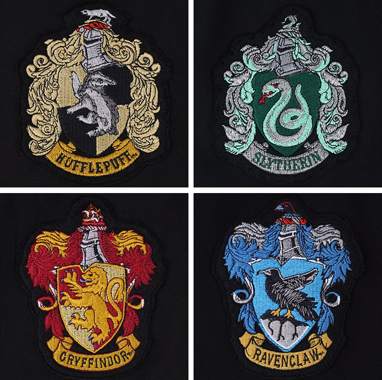 [20.53€]Liquidation-Cravate Serpentard Collaboration Harry Potter et KYOUKO