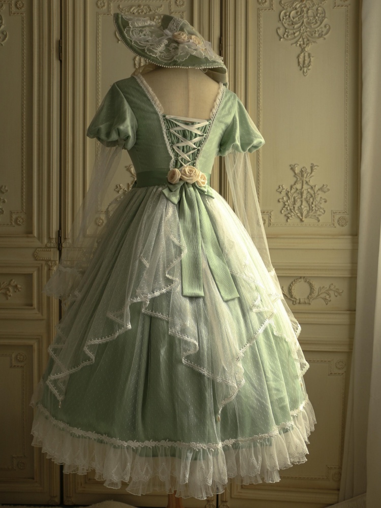 Square Neckline Rose Bowknot Decorated One Piece White and Green