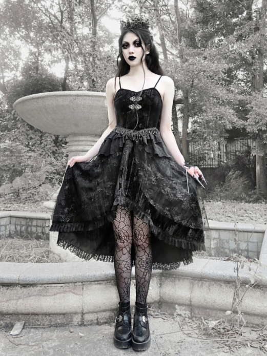 The Fog Series Sweetheart Neckline Classic Gothic Velvet Cami Dress