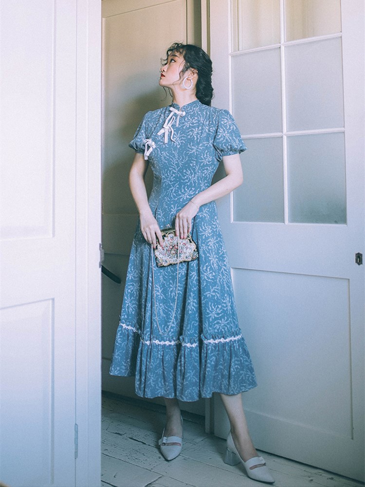 [$68.26]Perfumer Vintage Stand Collar Short Sleeves Print Dress