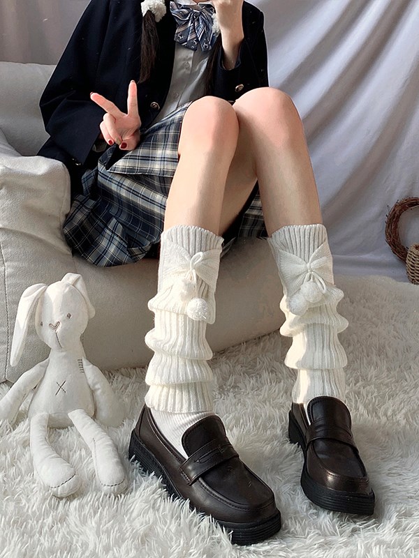 White Plush Ball Decorative Knitted Lolita Legwears