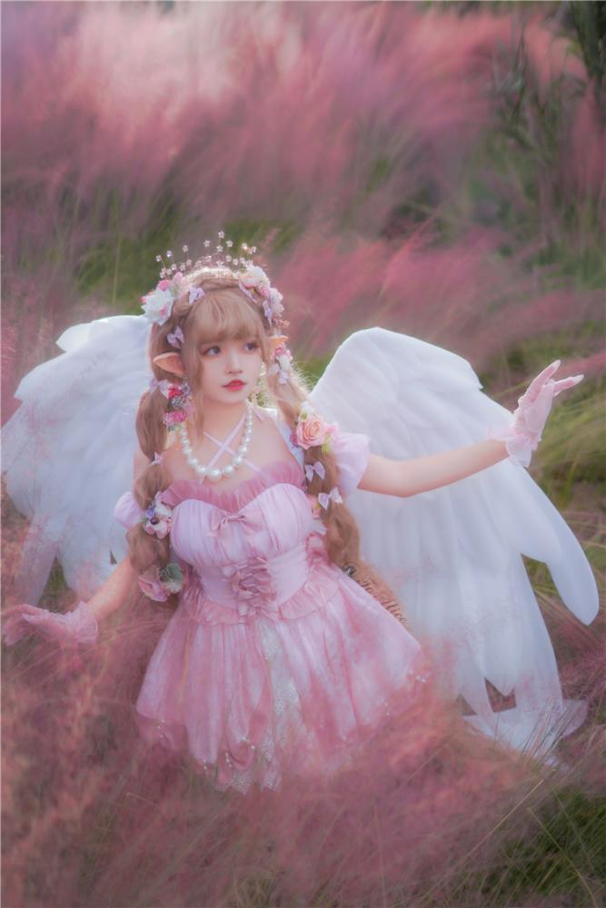 Magical Girl Fashion & Beauty #10: DRESS. The heart and soul of every  magical girls lies to they're dresses. From Lolitas, sailor fukus, Y2K to  ballerina tutus, there is always one fancy