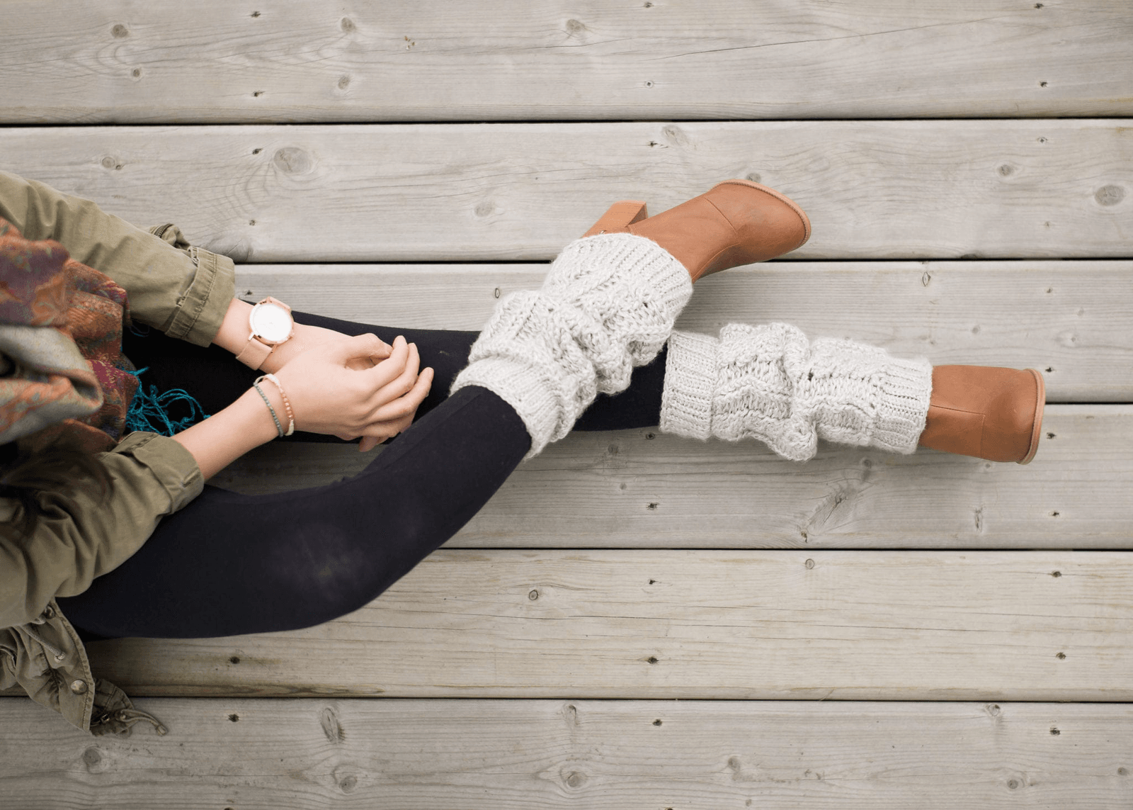 How to Wear Leg Warmers With Jeans 